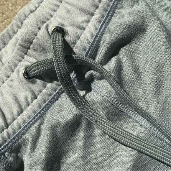 3/55$!!๐๐๐๐๐ Under armor sweatpants - Picture 3 of 5